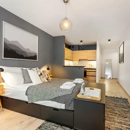 Frey Homes Deluxe Cztery Oceany